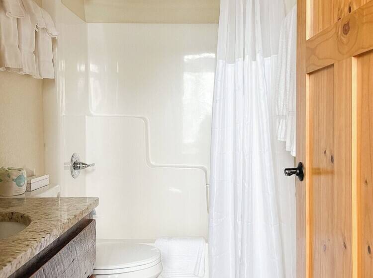 モーテル Cranberry Inn Of Mercer