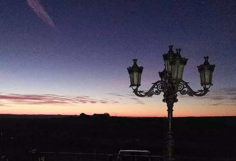 Peak District Cottage Set In 5 Acres Near Buxton