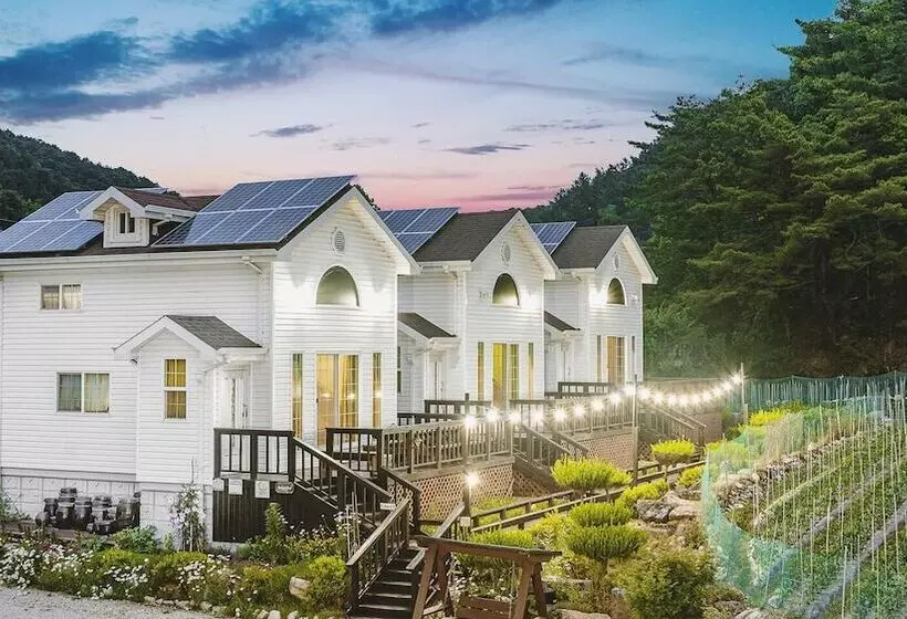 Pocheon Aleumdaun Pension