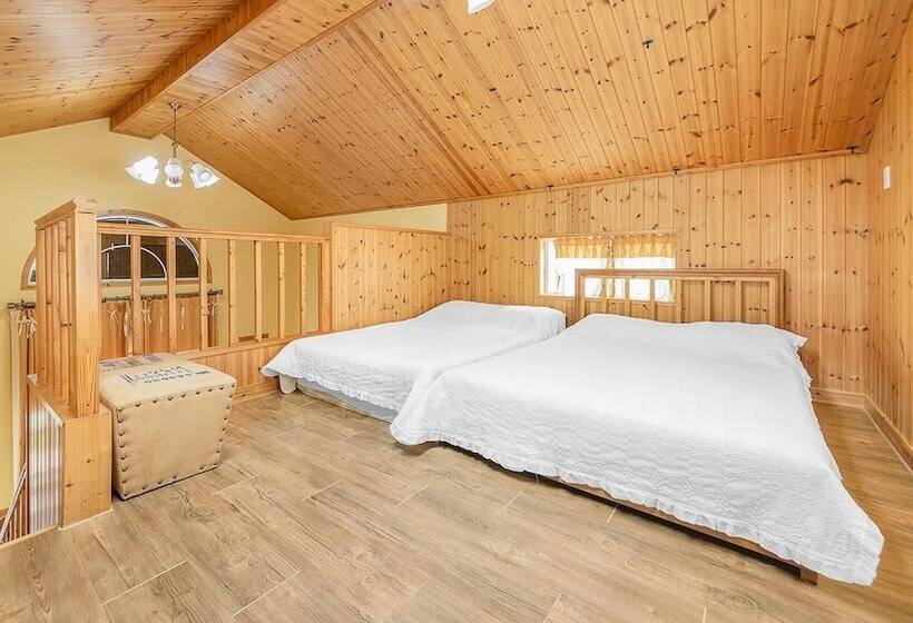 Pocheon Aleumdaun Pension