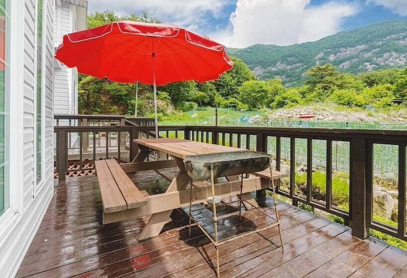 Pocheon Aleumdaun Pension