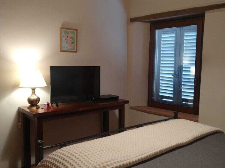 住所  Casa Kantu   One Bed House In Montalcino