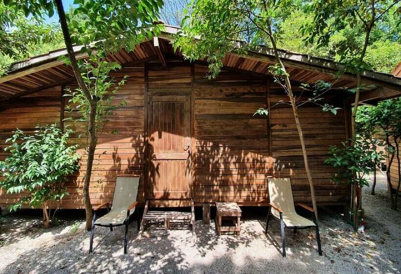 Курорт Seven Hills Camping Village