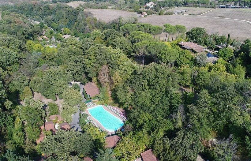 Курорт Seven Hills Camping Village