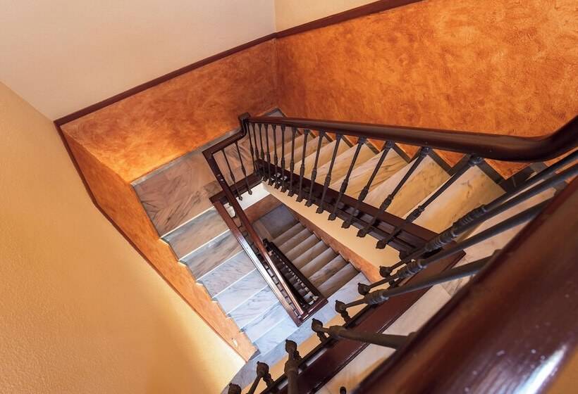 Apartamentos Reyes Catolicos