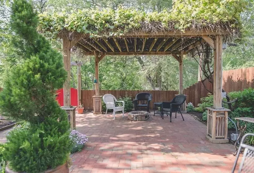 Aamiaismajoitus (B&B) Boonville Luxury Lodging