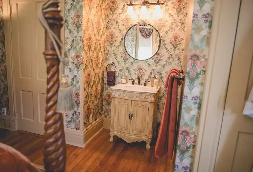 Aamiaismajoitus (B&B) Boonville Luxury Lodging