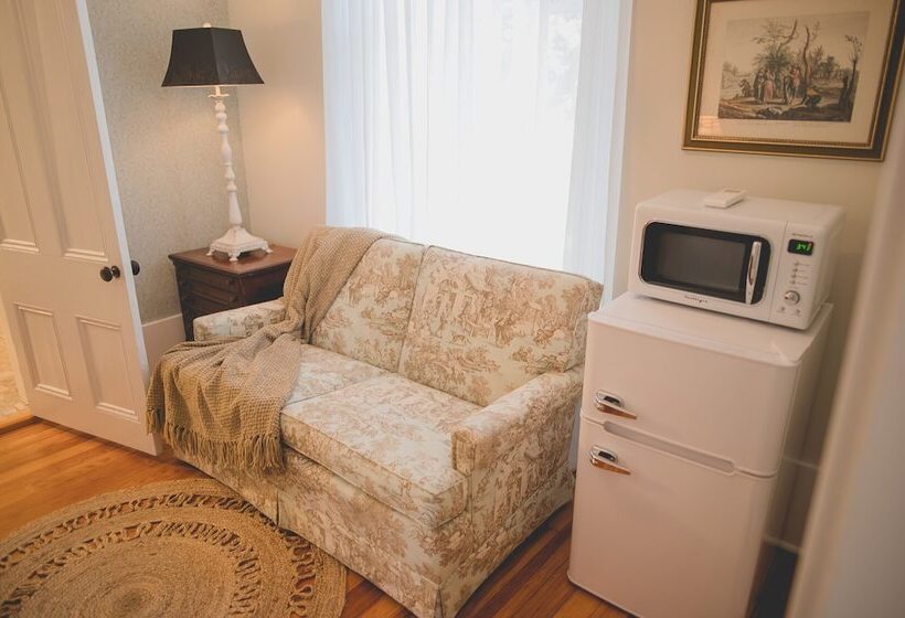 مبيت وإفطار Boonville Luxury Lodging