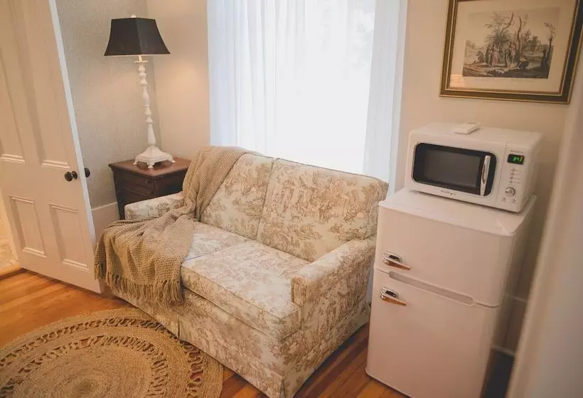 Aamiaismajoitus (B&B) Boonville Luxury Lodging