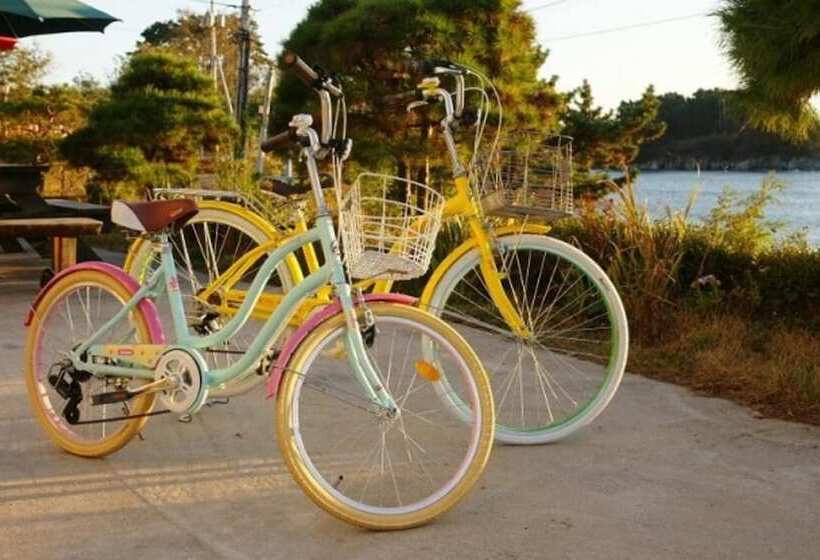 Buan Badatgaui Chueok Pension