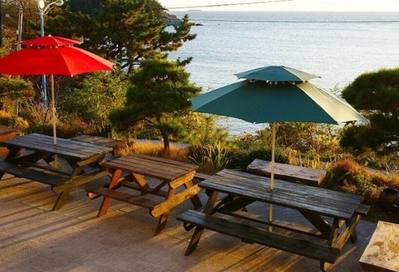 Buan Badatgaui Chueok Pension