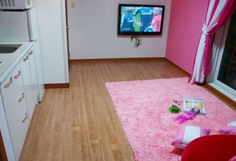 Buan Badatgaui Chueok Pension