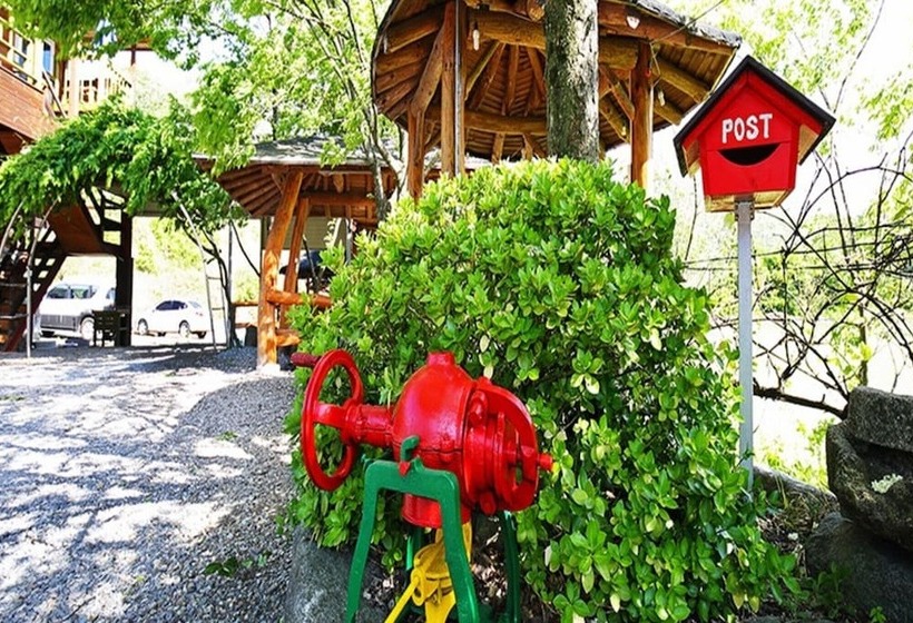 Cheongsong Hwangto Bungalow Pension