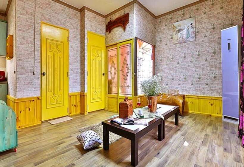 Cheongsong Hwangto Bungalow Pension