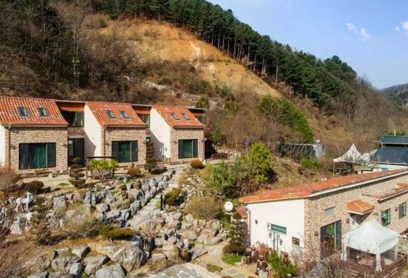 Chuncheon Big Bear Pension