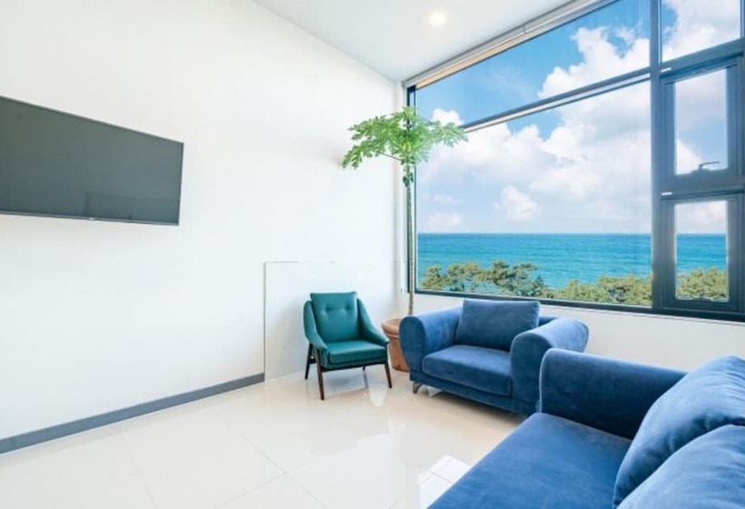 Gangneung Staybada Pension