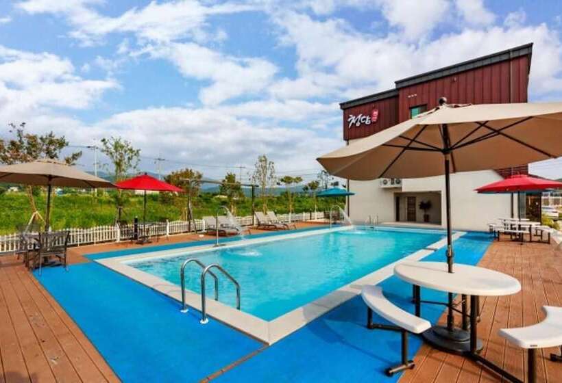 Gyeongju Cheongdam Pool Villa Pension