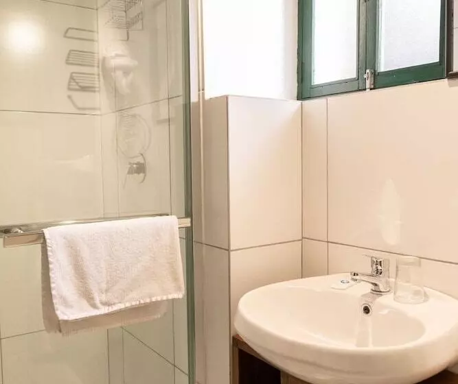 Hostal Corihuasi