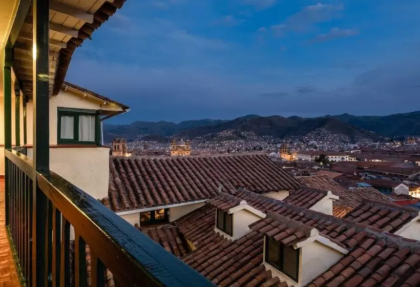 Hostal Corihuasi