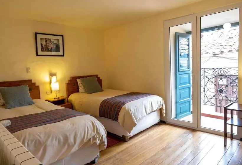 Hostal Corihuasi
