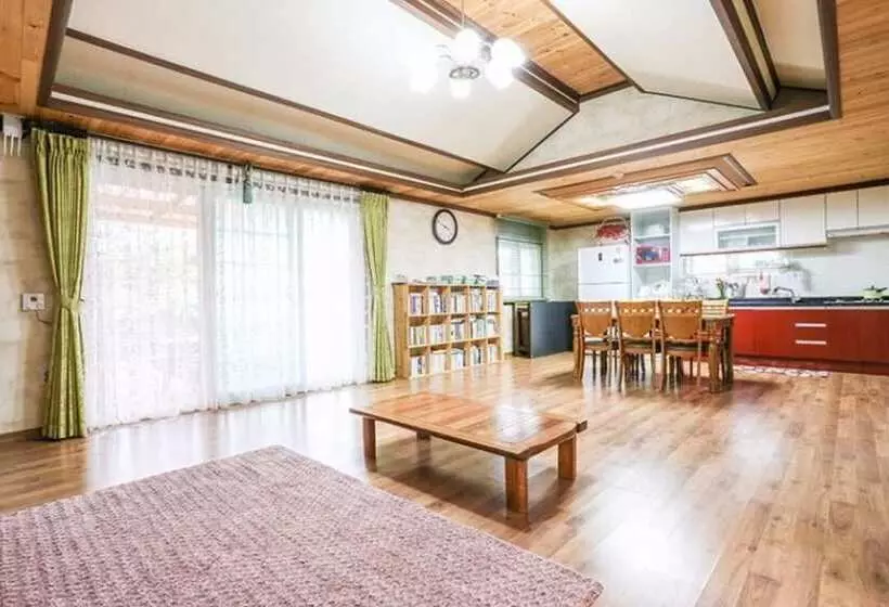 Hotelli Boeun Songnisan Sujeong Pension
