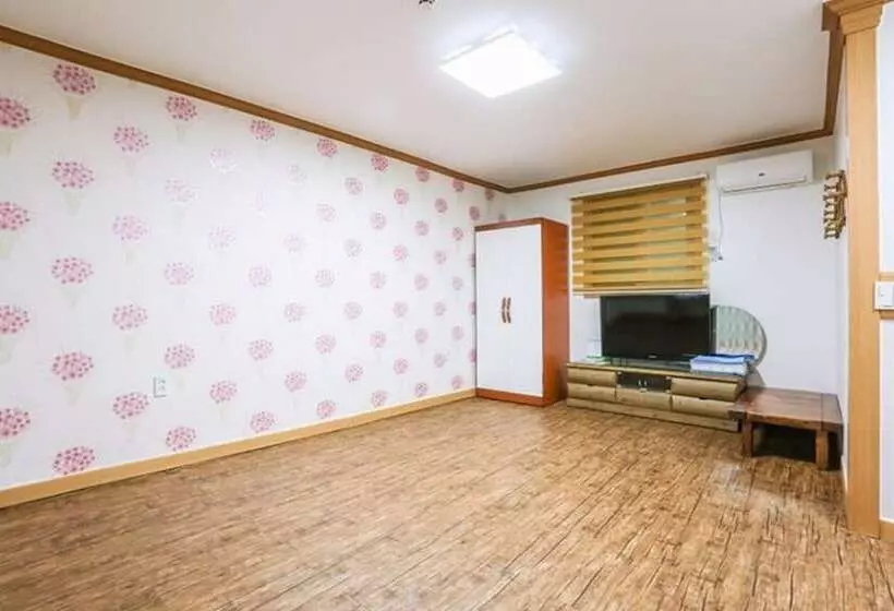 Hotelli Boeun Songnisan Sujeong Pension