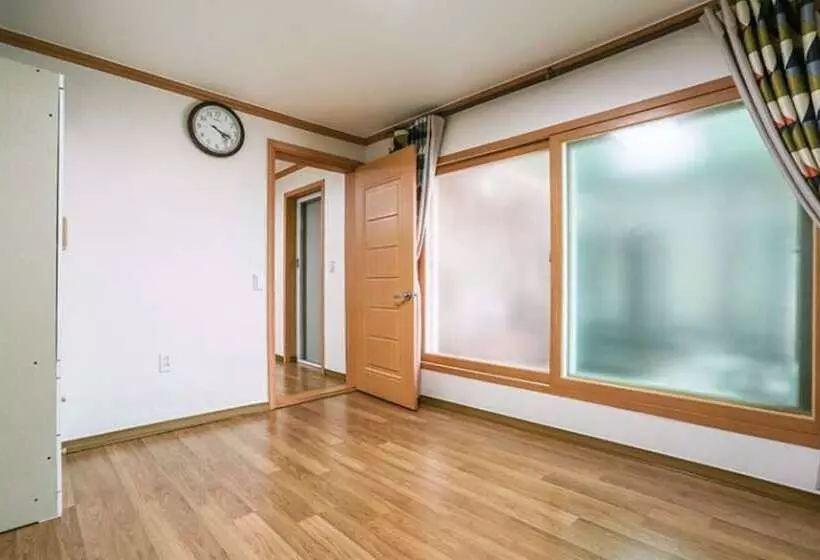 Hotelli Boeun Songnisan Sujeong Pension