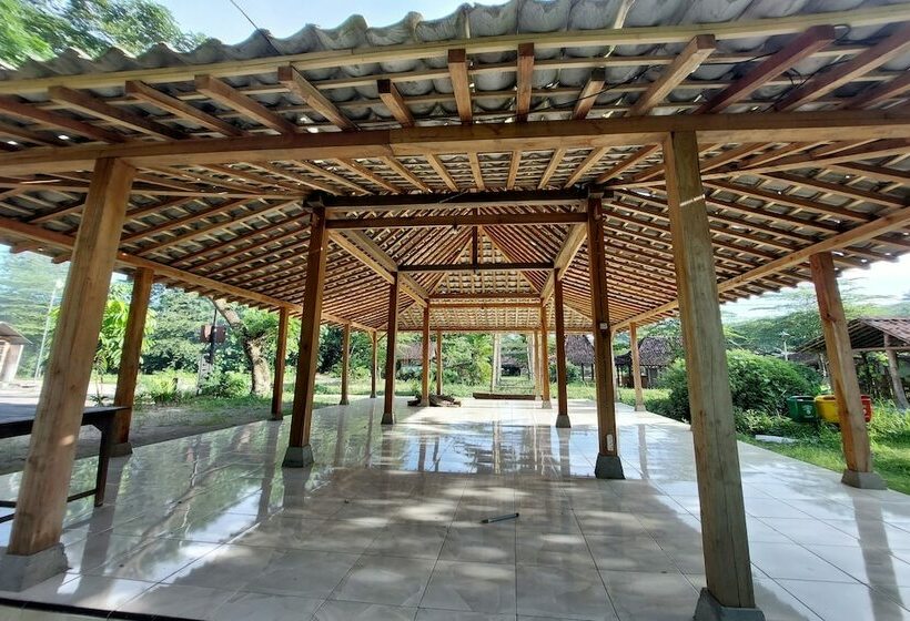 בית מלון כפרי Camping Ground Kalakijo Vilange