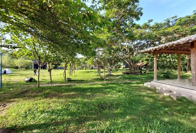 בית מלון כפרי Camping Ground Kalakijo Vilange