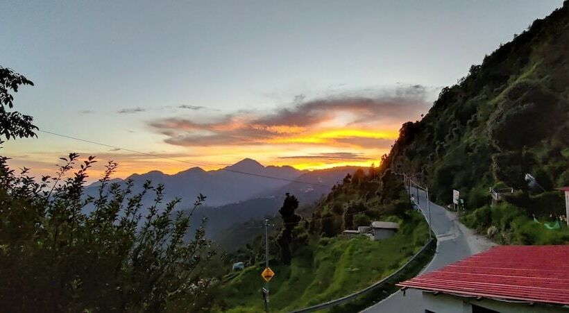 فندق Cosmo Cottages