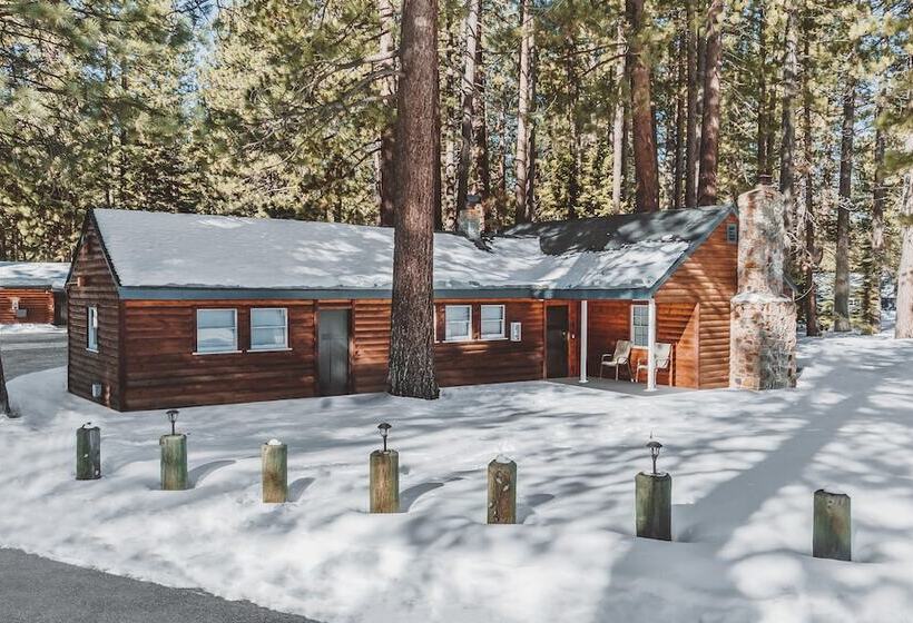 فندق Emerald Bay Village