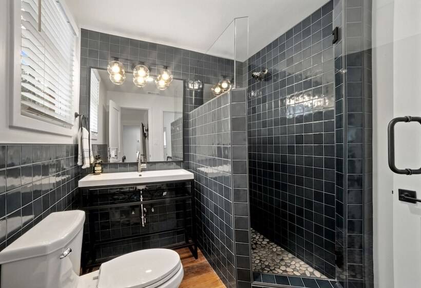 فندق Emerald Bay Village