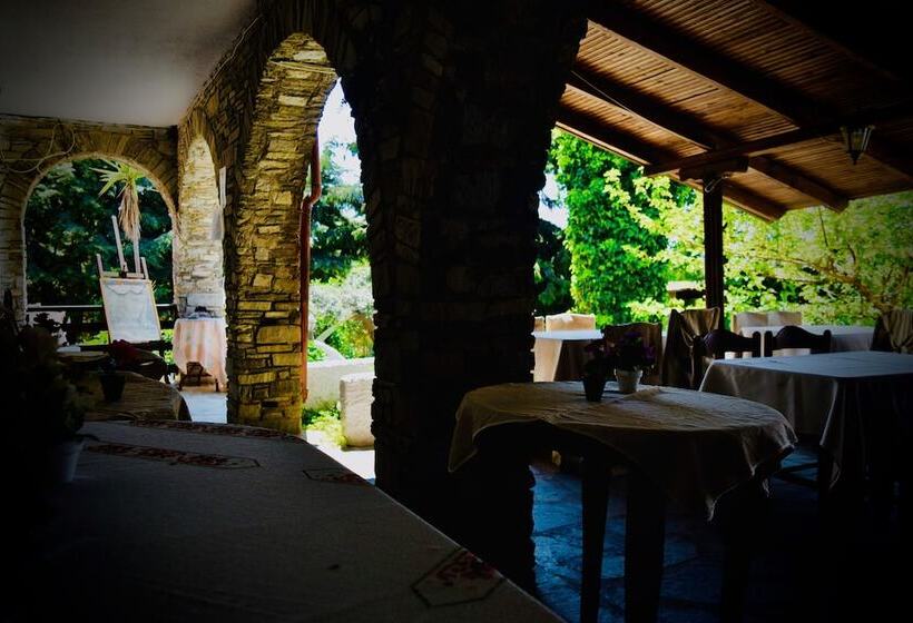 בית מלון כפרי Kari