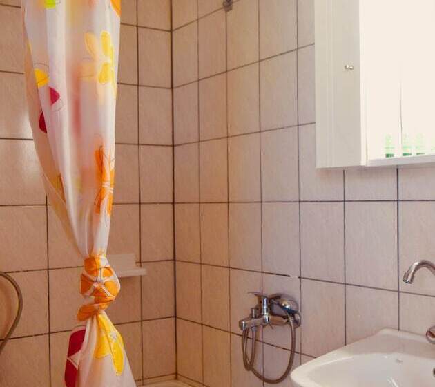 בית מלון כפרי Kari