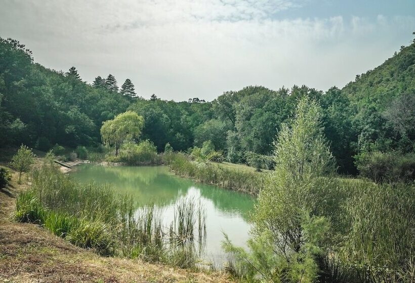 فندق Montrieux Le Hameau