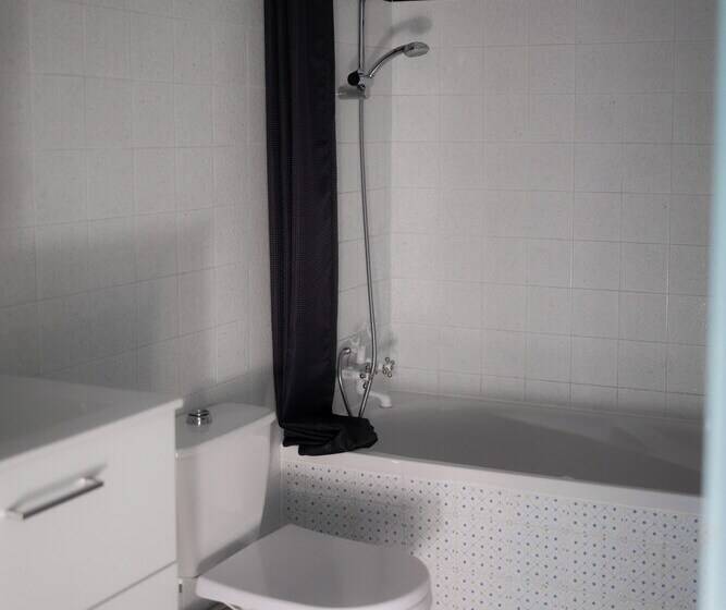 فندق Montrieux Le Hameau