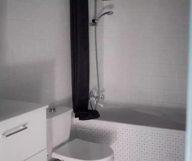 Hotelli Montrieux Le Hameau