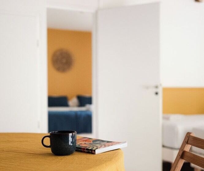 فندق Montrieux Le Hameau