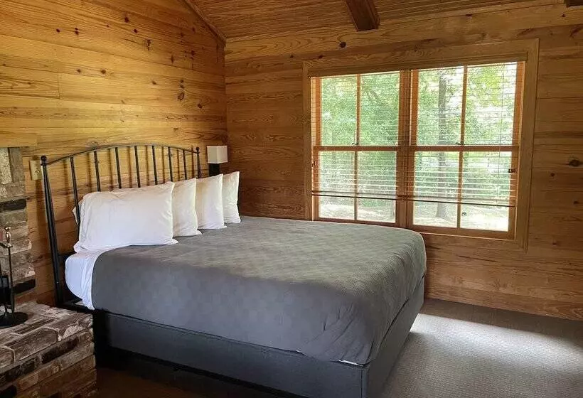 ホテル Scrappin Valley Lodge