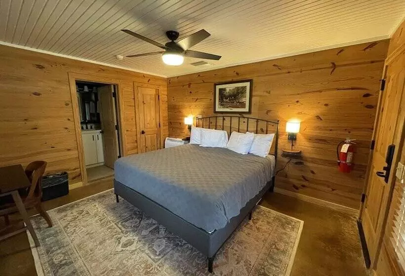 ホテル Scrappin Valley Lodge