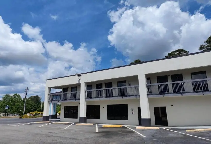 ホテル Speedway Inn & Suites