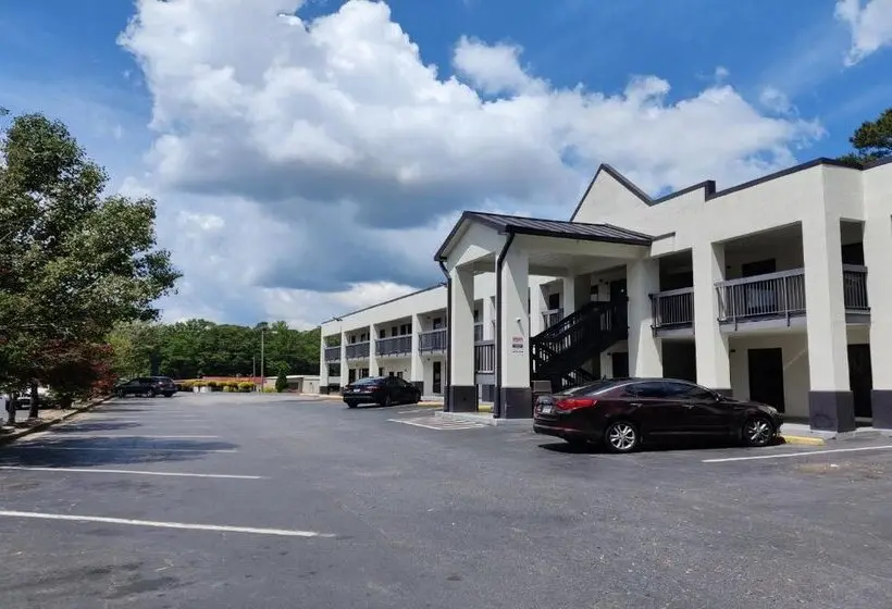 ホテル Speedway Inn & Suites
