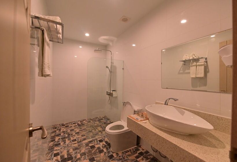 酒店 T Shine Resort And Spa