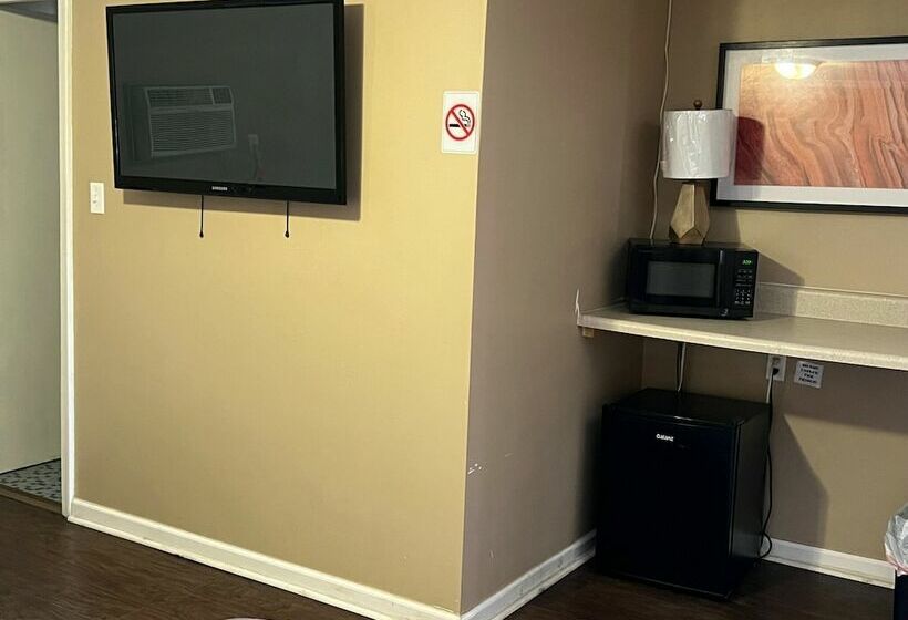 호텔 The Travelers Inn