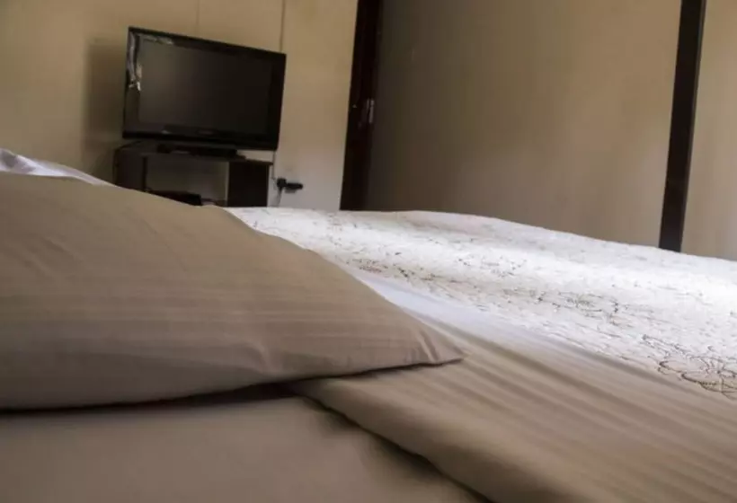 هتل Turaco Intercounty Resort