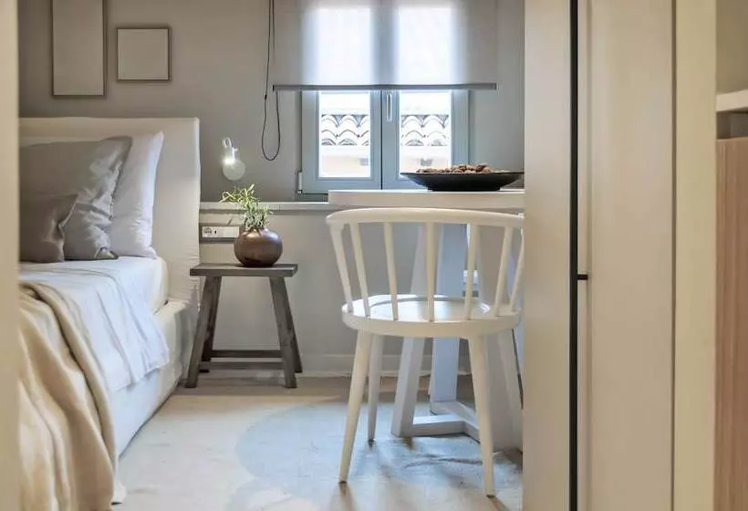 ペンション Calnova Suites