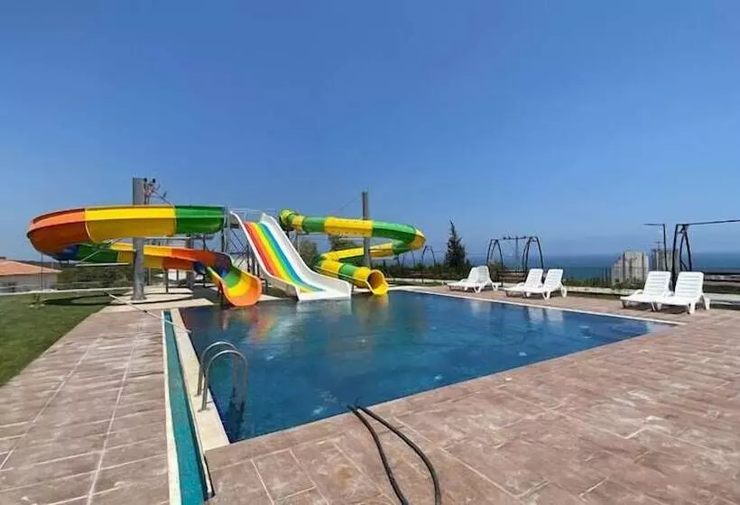 Lomakeskus Asi̇a Tati̇l Köyü