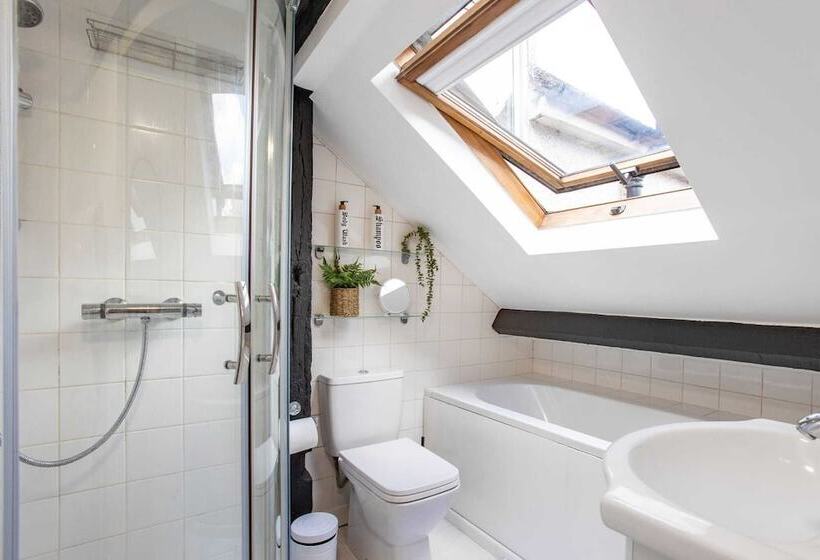 Stunning Character 2bed Cottage In St Albans Wifi