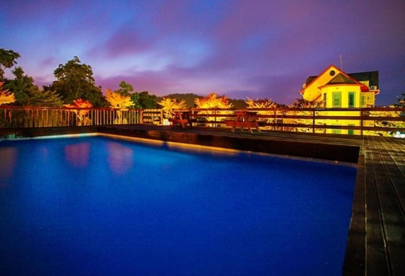 Taean Lemon Treen Pension