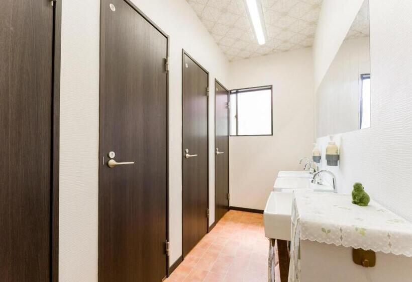 Yuraku Izuoshima Hostel